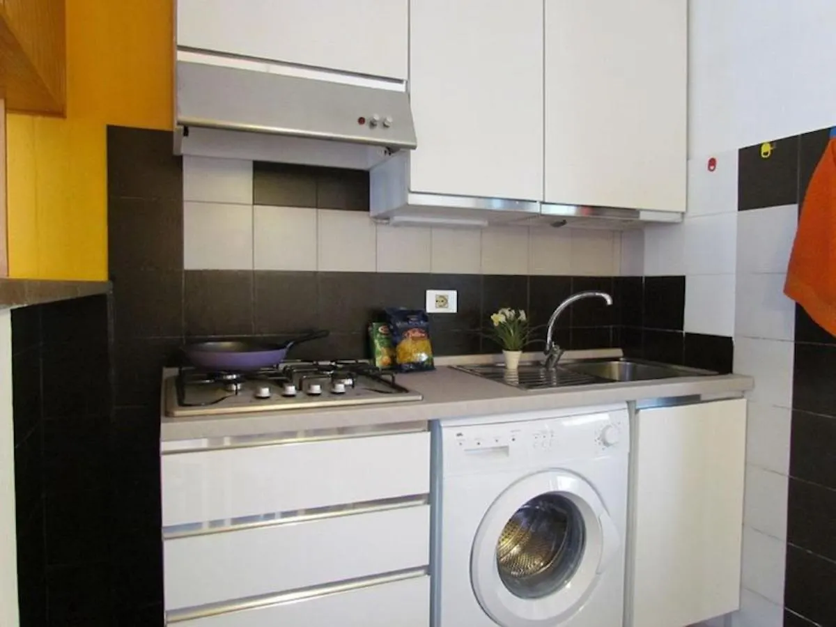 Colorful Apartment With Shared Pool And Garden Bibione 0*,