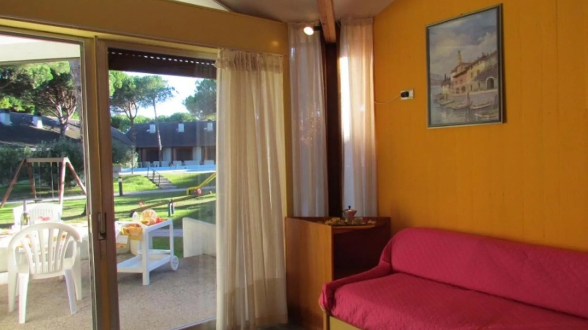 Colorful Apartment With Shared Pool And Garden Bibione